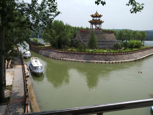 濟源市小浪底下游坡頭鎮左岸生態水利綜合治理項目